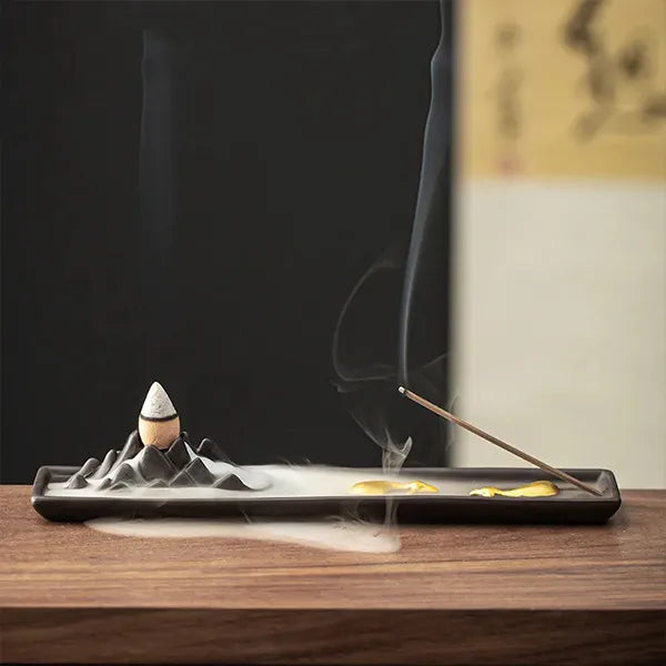 Brûleur d'Encens à Reflux Buffles Asiatiques et Montagnes buffles dorés vue de côté kaosix