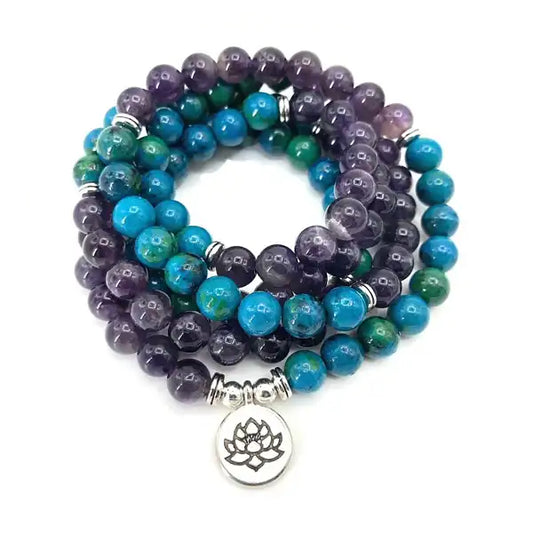 Mala 108 perles Améthyste Chrysocolle Lotus sur fond blanc kaosix