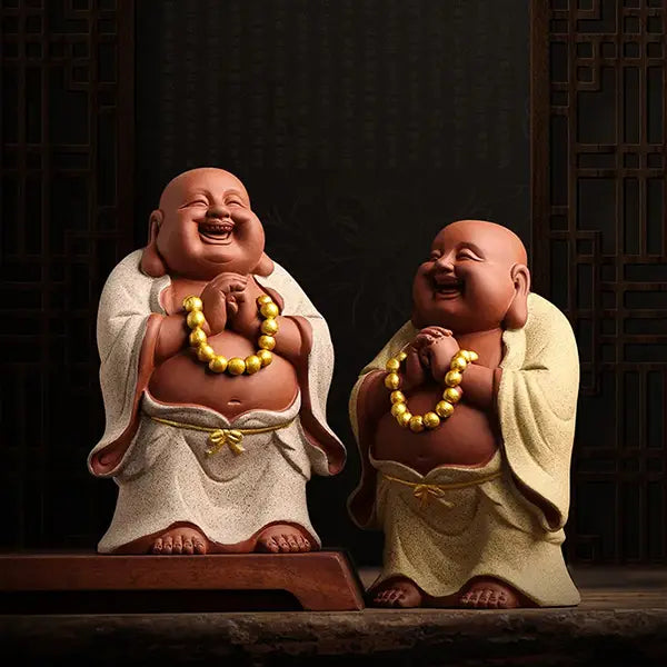 Petit Bouddha rieur blanc et jaune sur planche kaosix