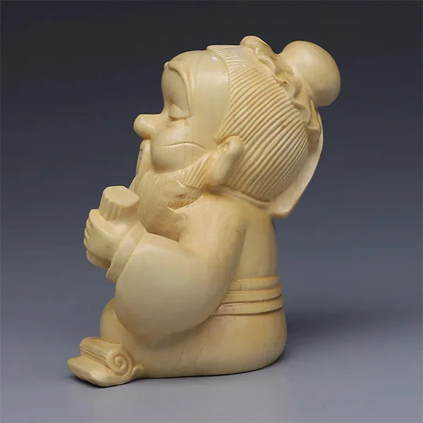 Statuette Lao Tseu en Bois Blanc Décoration Zen et Sagesse Taoïste sur fond gris profil de gauche Kaosix