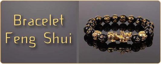 Bracelet feng shui posé sur une table en verre gris Kaosix