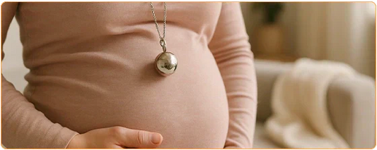 bola de grossesse sur un ventre de femme enceinte