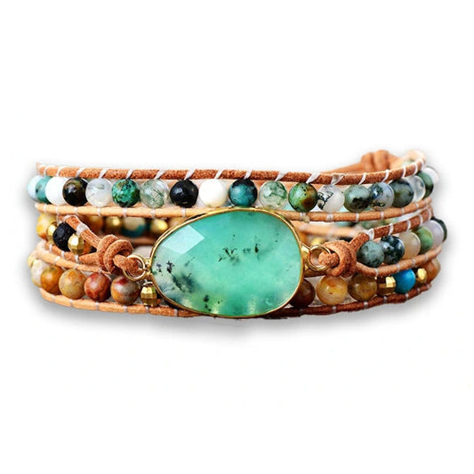 Bracelet Boho (wrap) en pierre de Jade Vert Turquoise Onyx Lave sur un fond blanc Kaosix