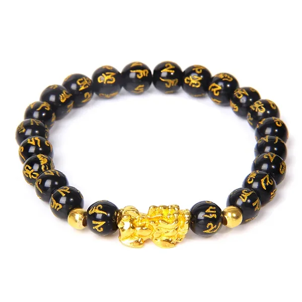 Bracelet Pi Xiu en obsidienne noire Mani Mantra sur fond blanc vue de dessus kaosix