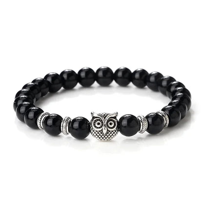 Bracelet en pierres avec hibou Onyx noir fond blanc kaosix