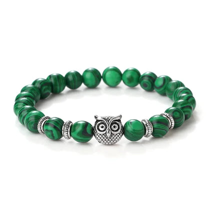 Bracelet en pierres avec hibou malachite fond blanc kaosix
