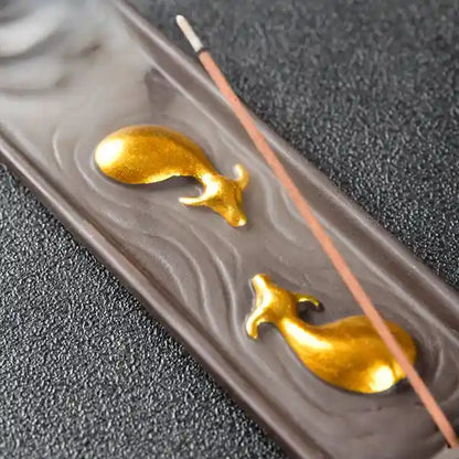 Brûleur d'Encens à Reflux Buffles Asiatiques et Montagnes buffles dorés vue gros plan kaosix