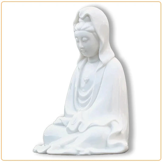 Statue Guanyin Déesse de la Compassion sur fond blanc Kaosix