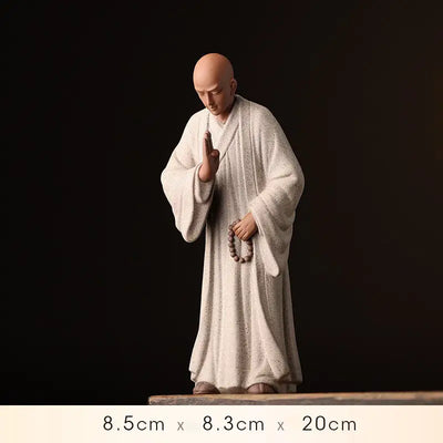Statue Moine Bouddhiste Humilité et Respect Debout Blanc sur fond noir avec dimensions Kaosix