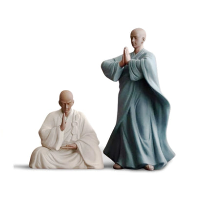 Statue Moine Bouddhiste Salutation sur fond blanc kaosix
