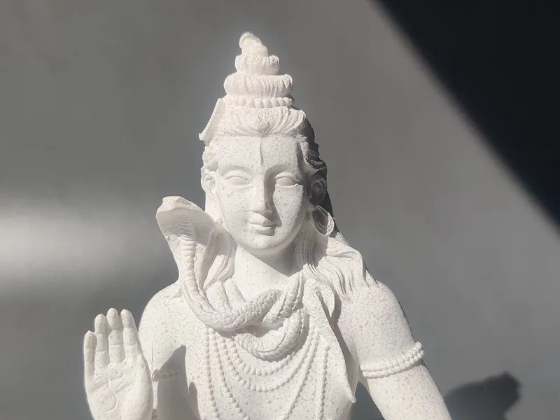 Statue Shiva Blanche en Résine Paix et Sérénité fond kaosix 9