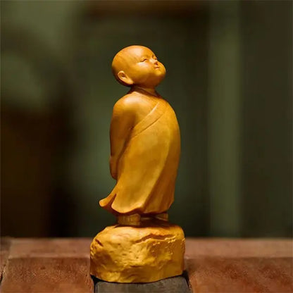 Statuette Moine Bouddhiste en Bois de Cyprès Sourire Zen kaosix 3