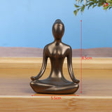 Statuettes Yoga Positions du Lotus Mains sur genoux sur plateau en bois Kaosix