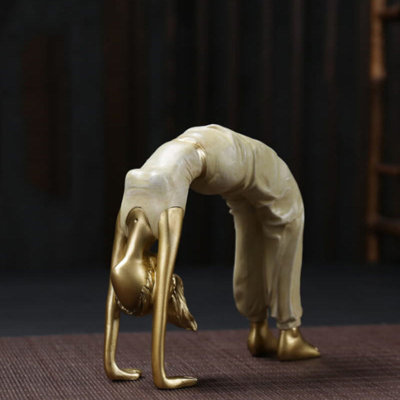 Statuettes de femmes en postures de yoga la roue Kaosix
