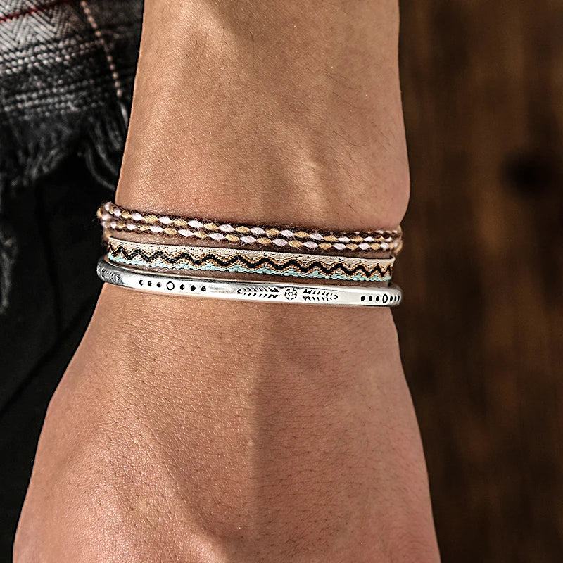 Trio de Bracelets Tibétains Porte-Bonheur - Style & Spiritualité poignetkaosix