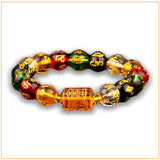 Bracelet Feng Shui Dieu de la Richesse sur fond blanc avec cadre orange Kaosix