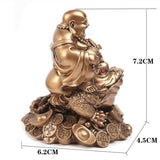 Dimensions Statue bouddha rieur bronze sur grenouille à trois pattes vue de côté et sur fond blanc kaosix
