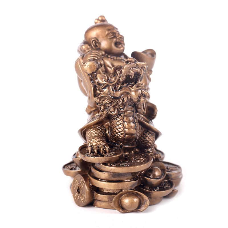 Statue bouddha rieur sur tortue dragon couleur bronze vue de profil et fond blanc Kaosix