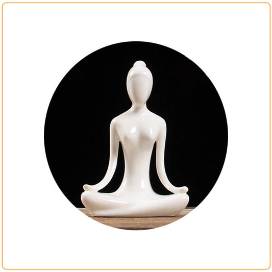 Statuette yoga femme posture du lotus sur fond blanc Kaosix