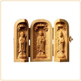Trois statues Bouddha coffret cylindrique en bois sur fond blanc avec cadre orange Kaosix